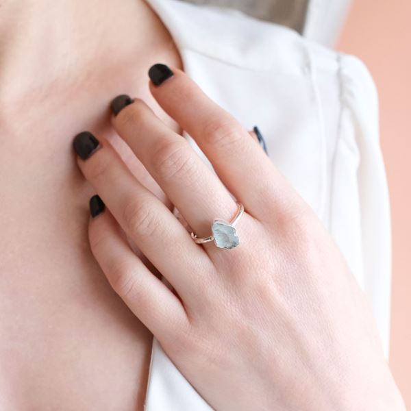 Anillo de plata on sale con piedra aguamarina