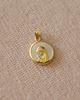 Imagen de Medalla Virgen niña oro 18k y nácar