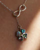Imagen de Collar corbatero Lucky abalone.