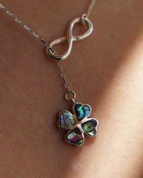 Imagen de Collar corbatero Lucky abalone.